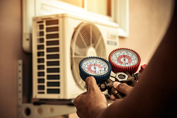 Professional Heat Pump Repair technician working in Forestburg, TX